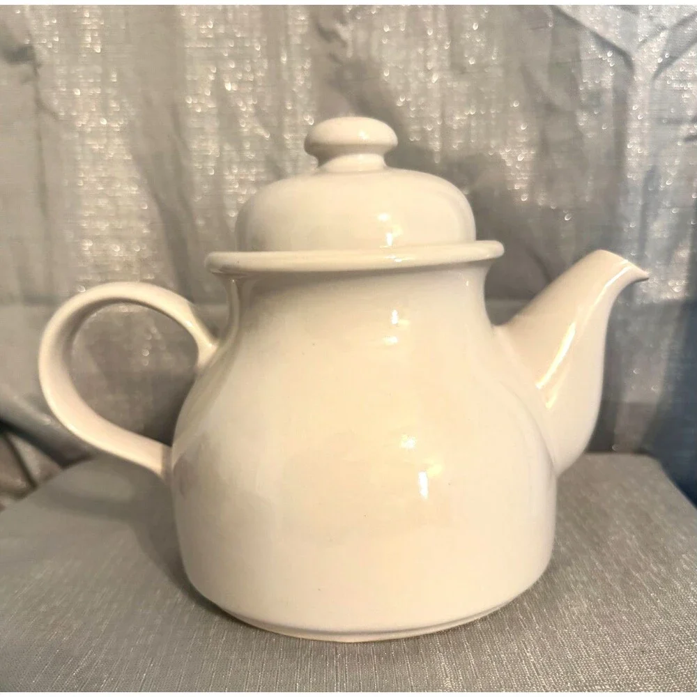 CP Colditz 1970s Vintage Coffee Pot– GDR Porcelain